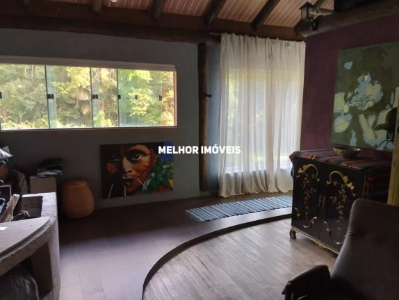Imagem Casa Rústica à venda localizado na Praia do Estaleiro em Balneário Camboriú - SC