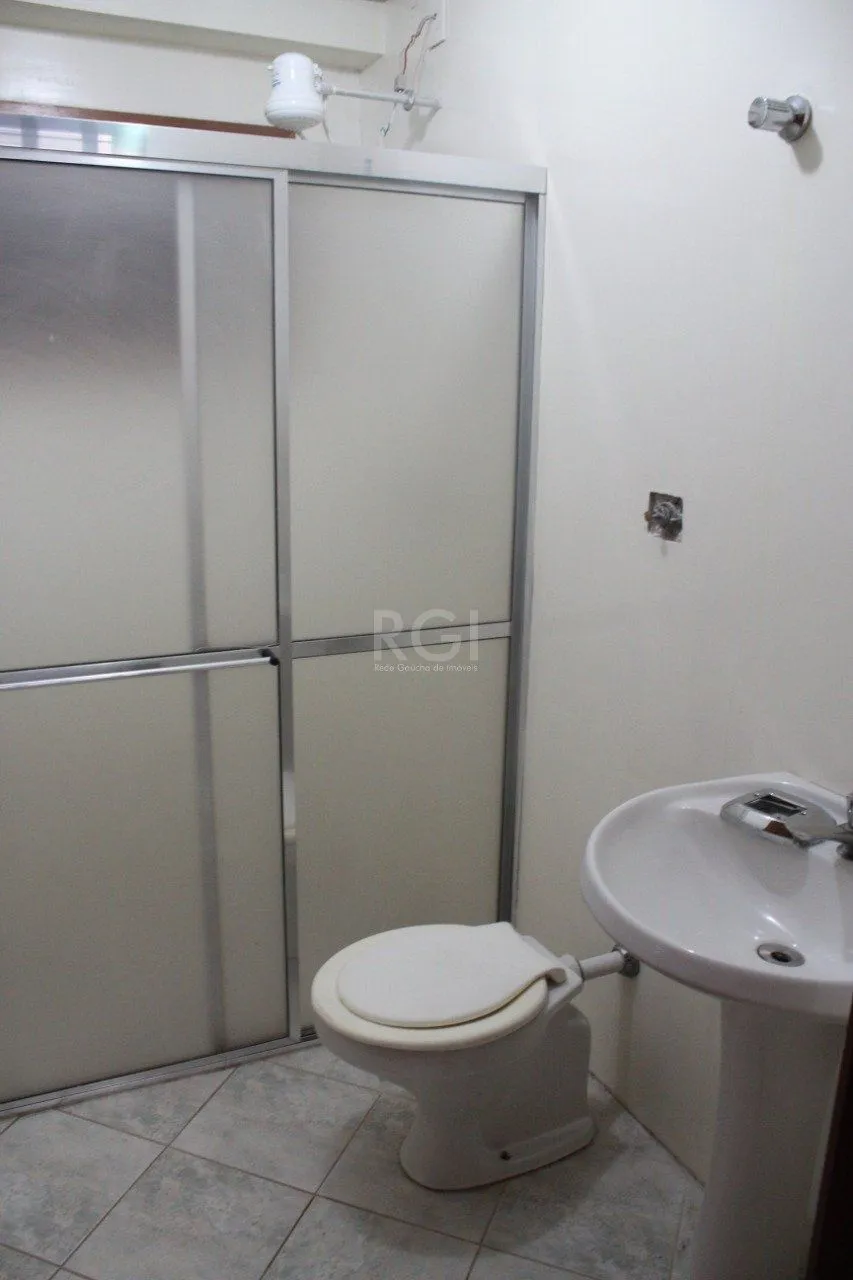 Imagem Casa Condominio para Venda - 379.23m², 4 dormitórios, sendo 1 suites, 2 vagas - Menino Deus