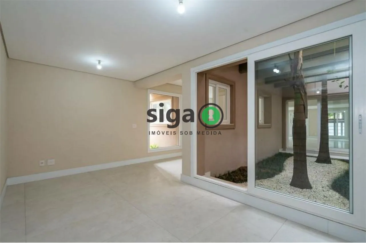 Imagem Linda casa nos Jardins à venda de 724m2 área construída, 4 suítes 3 vagas de garagem