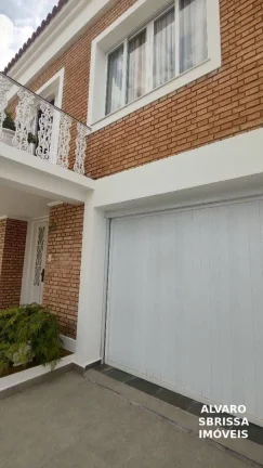 Imagem Casa com 2 Suítes, Piscina e Salão Comercial no coração de Itu/SP