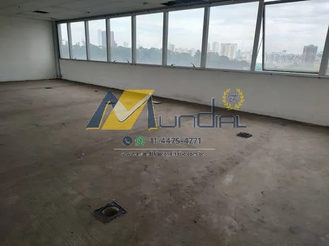 Imagem Prédio corporativo com heliponto pronto para grandes empresas