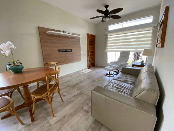 Imagem CASA COM PISCINA, 3 QUARTOS SENDO 1 SUÍTE, BAL MARILUZ