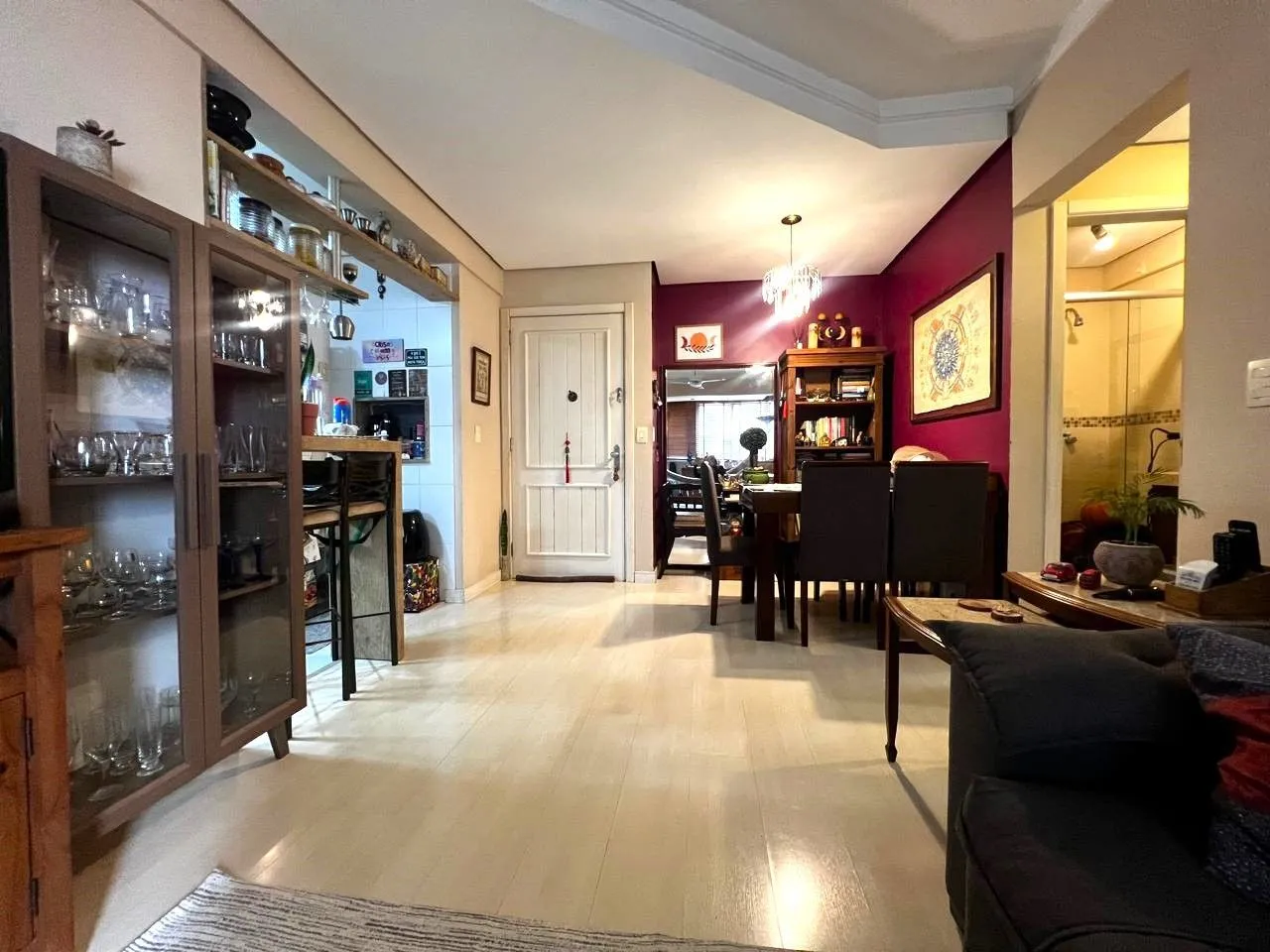 Imagem Excelente apartamento 2 dormitórios com duas vagas na Cidade Baixa