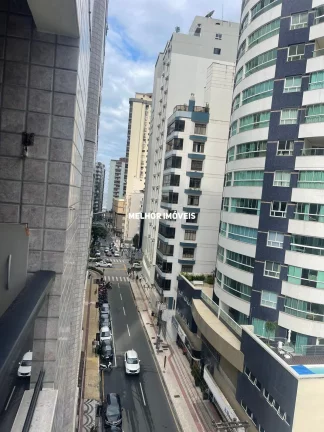Imagem Apartamento á venda com 3 dormitórios no Centro de Balneário Camboriú -SC