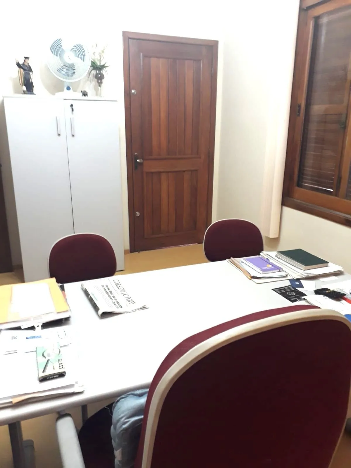 Imagem Casa sobrado no bairro Auxiliadora de 3 dormitórios e 3 vagas