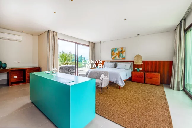 Imagem Residência de luxo à beira-mar com vista panorâmica e estrutura completa em Angra dos Reis