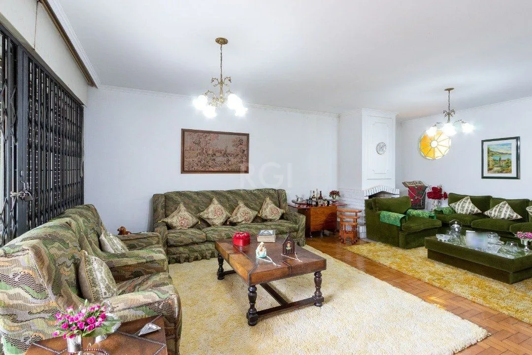 Imagem Casa para Venda - 280m², 4 dormitórios, sendo 1 suites, 3 vagas - Vila Assunção