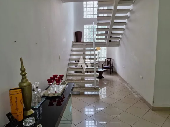 Imagem Casa á venda - 3 dormitórios - edícula - Ponta da Praia - Santos