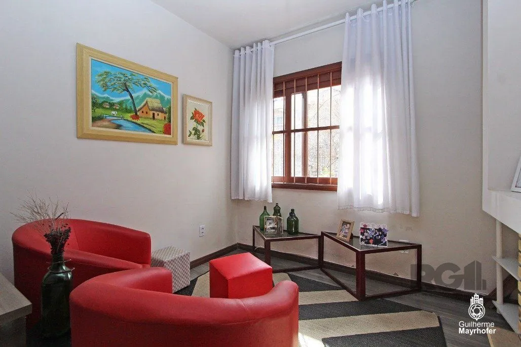 Imagem Casa de 250m² Para comprar no Bairro Mont Serrat Por R$1.120.000,00