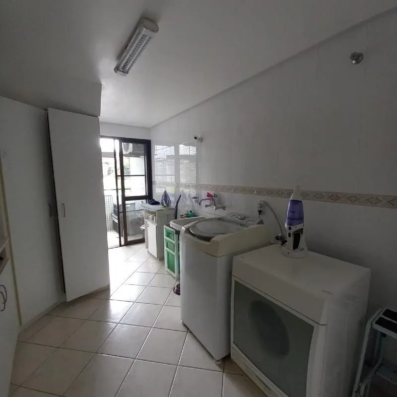 Imagem Apartamentos com 3 Dormitórios