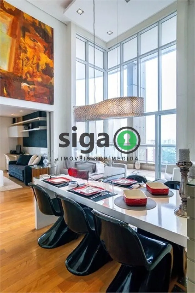 Imagem Apartamento Duplex Alto Padrão na Vila Nova Conceição de 2 Suítes com 3 Vagas à Venda.