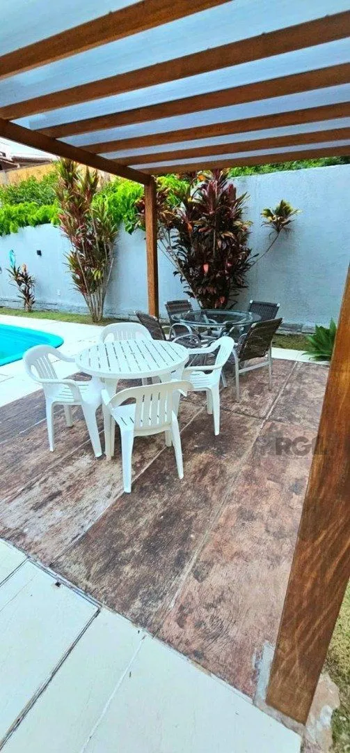 Imagem Casa para Venda - 350m², 5 dormitórios, sendo 1 suite, 6vagas - Cristal