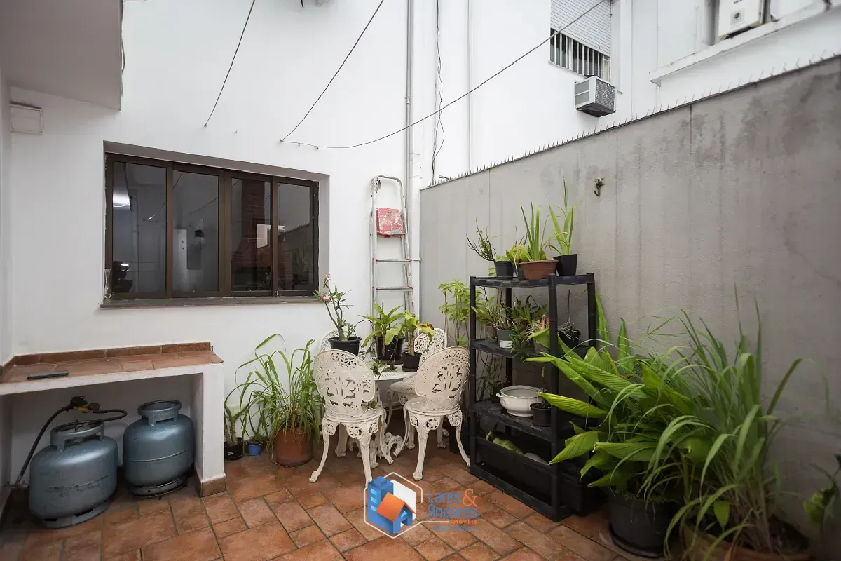 Imagem Casa para venda em Campo Belo com 3 quartos, sendo 1 suíte, 220m²