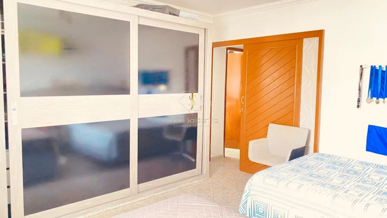 Imagem CASA RESIDENCIAL em GUARATUBA - PR, Centro