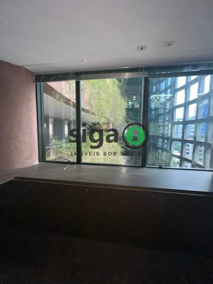 Imagem Sala Comercial e 4 banheiros para Locação, 292 m² por R$ Aluguel R$ 41.000/mês