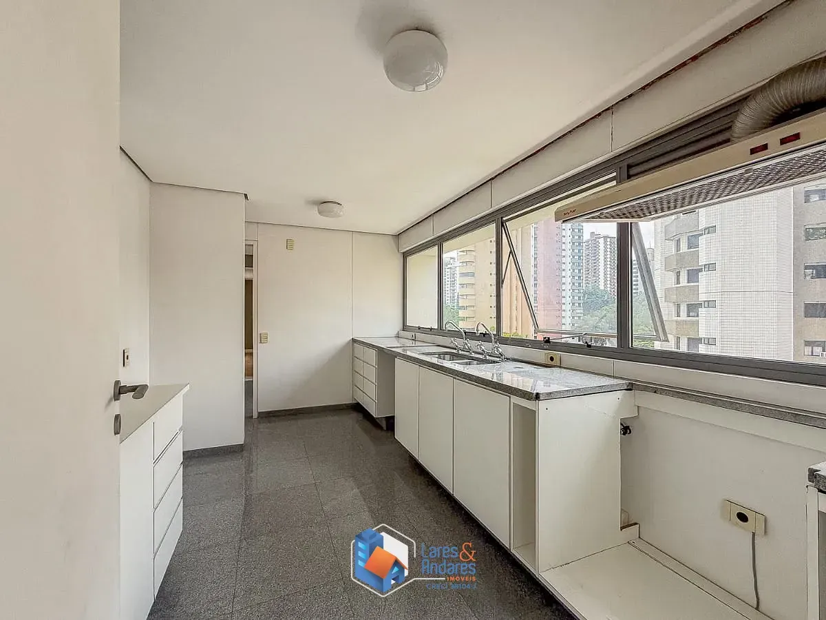 Imagem Apartamento para venda em Jardim Londrina com 4 quartos, sendo 2 suítes, 277m²