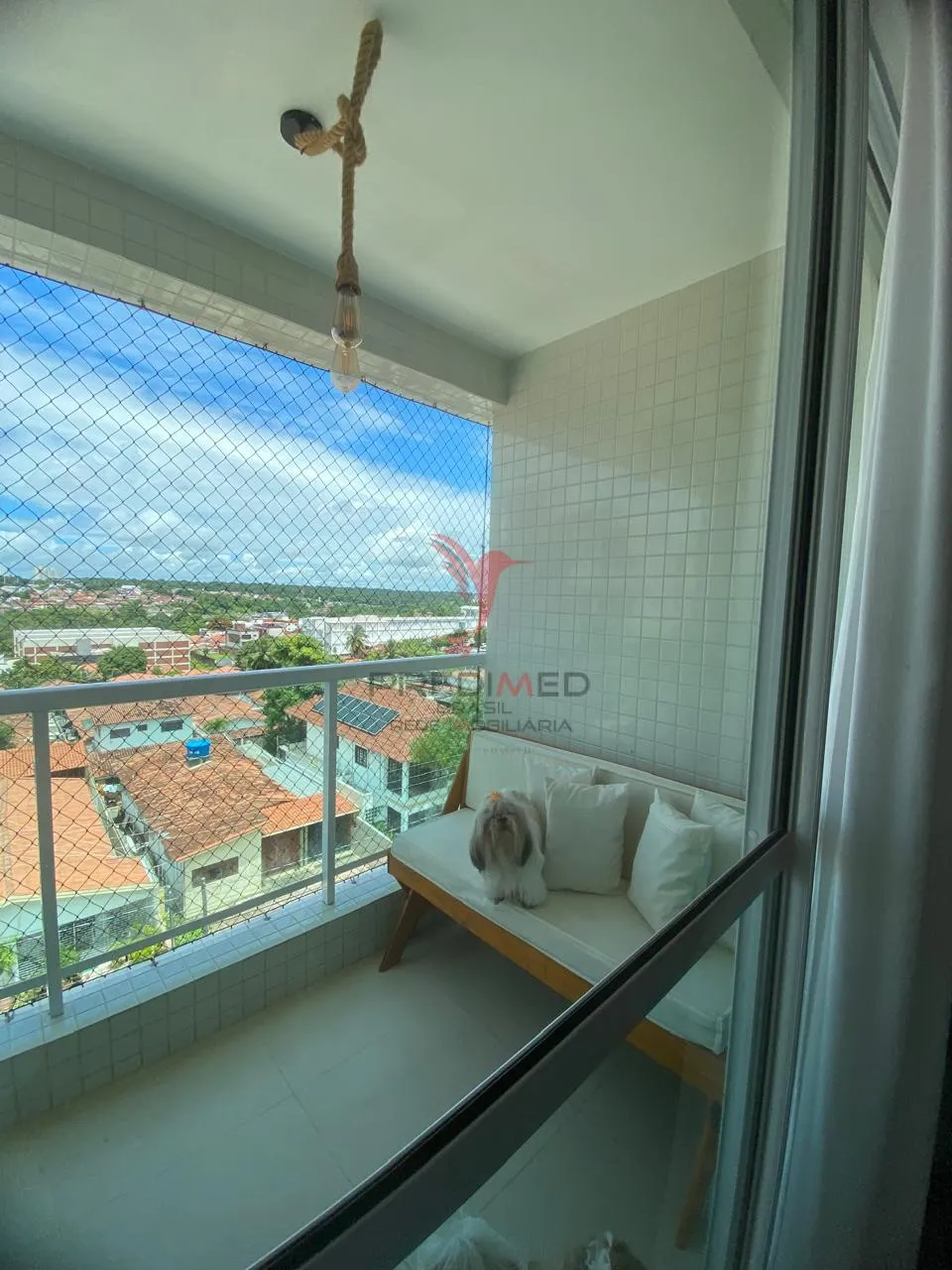 Imagem Apartamento de 2 Quartos, com 2 Vagas de Garagem, Varanda. Posição Sul. Em Tambauzinho