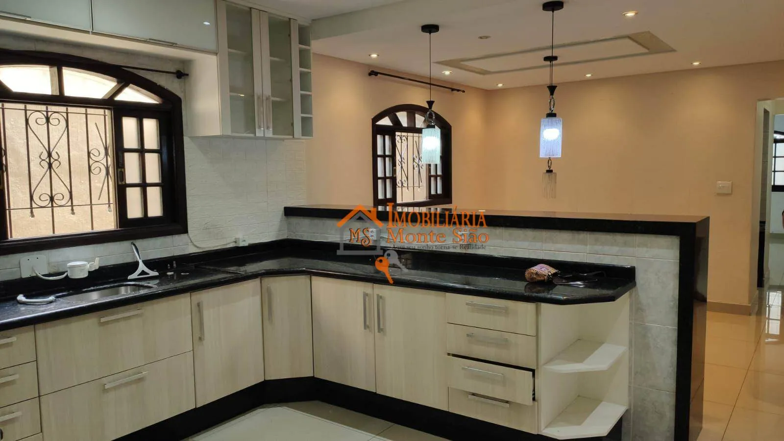 Imagem Sobrado com 3 dormitórios à venda, 150 m² por R$ 485.000,00 - Jardim São João - Guarulhos/SP