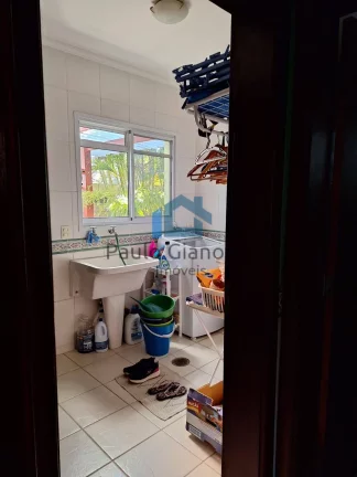Imagem Casa no Condomínio Parque Paulistano em Cotia