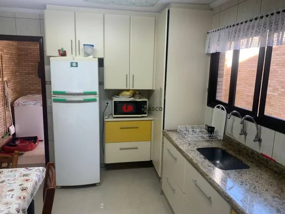 Imagem Sobrado à venda 3 Quartos, 1 Suite, 6 Vagas, 252M², Cerâmica, São Caetano do Sul - SP