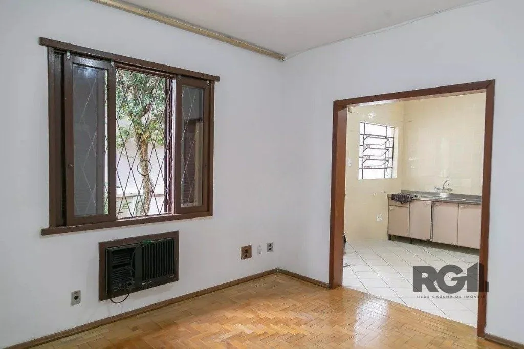 Imagem Casa para Venda - 150m², 3 dormitórios, 2 vagas - Teresópolis