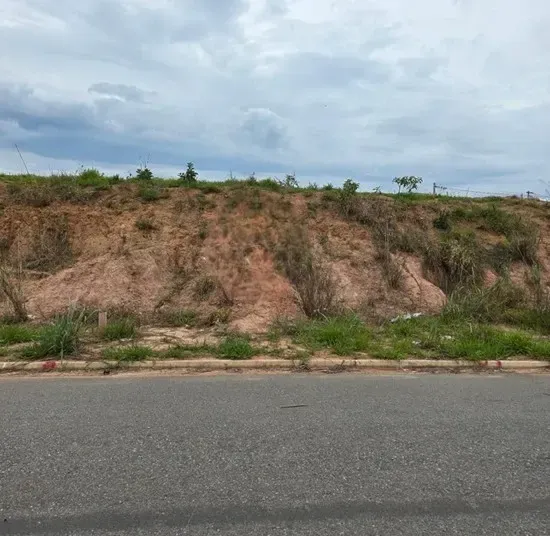 Imagem Terreno à Venda, 175 metros em Parque Petrópollis - Várzea Paulista