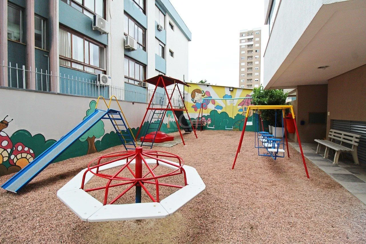 Imagem Apartamento de três dormitórios, suíte e uma vaga de garagem no bairro Santana