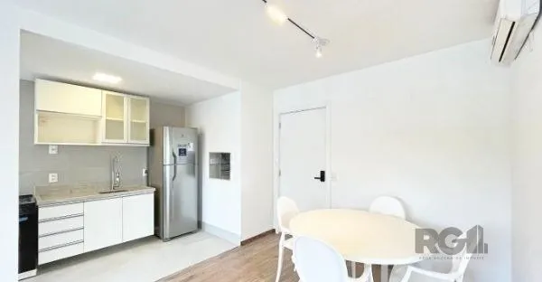 Imagem Apartamento no bairro Auxiliadora de 2 dormitórios vaga e infra