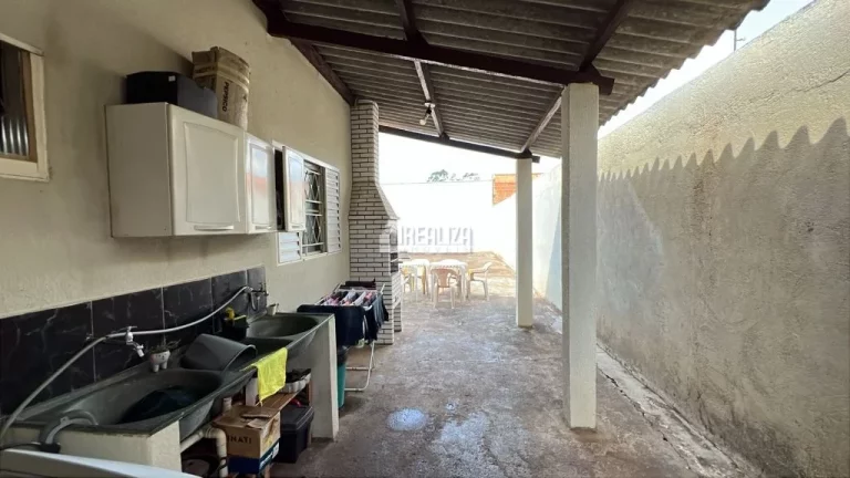 Imagem Casa à venda no Jardim Maracanã, Uberaba - 3 dormitórios, suíte, 2 garagens