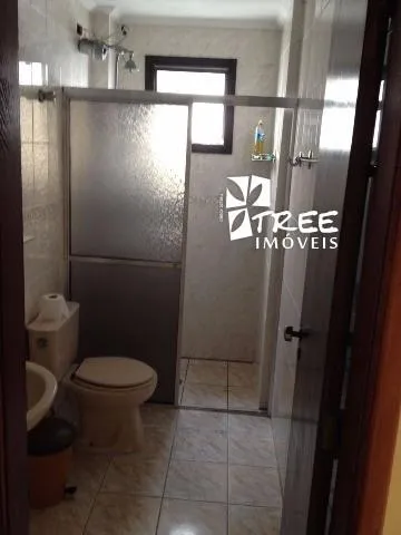 Imagem VENDA DE APARTAMENTO NA PRAIA GRANDE/SP, 80m² com quarto, suíte, sala com varanda, piscina, churrasqueira, 1 vaga e a 2 quadras da praia. CONSULTE-NOS