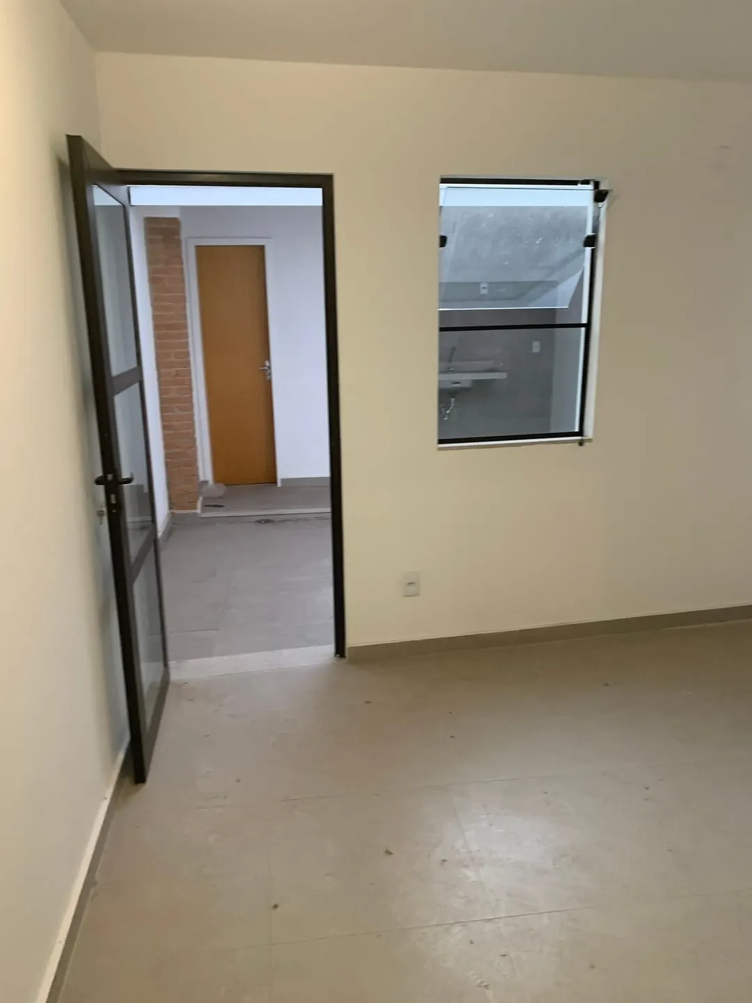 Imagem Comercial para Locação 100M², Centro, Pindamonhangaba - SP