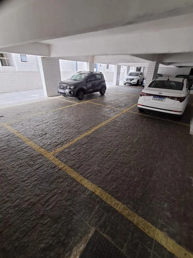 Imagem Apartamento para Venda em Praia Grande, Guilhermina, 2 dormitórios, 1 suíte, 1 banheiro, 1 vaga