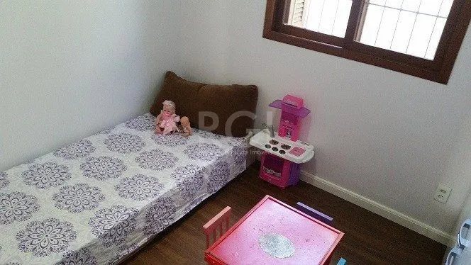 Imagem Casa para Venda - 70m², 2 dormitórios, 3 vagas - Ponta Grossa