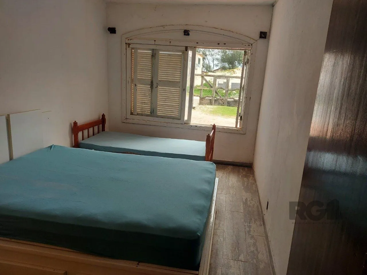 Imagem CASA COM 5 QUARTOS EM 2 TERRENOS ESCRITURADOS À BEIRA MAR EM MARILUZ/IMBÉ