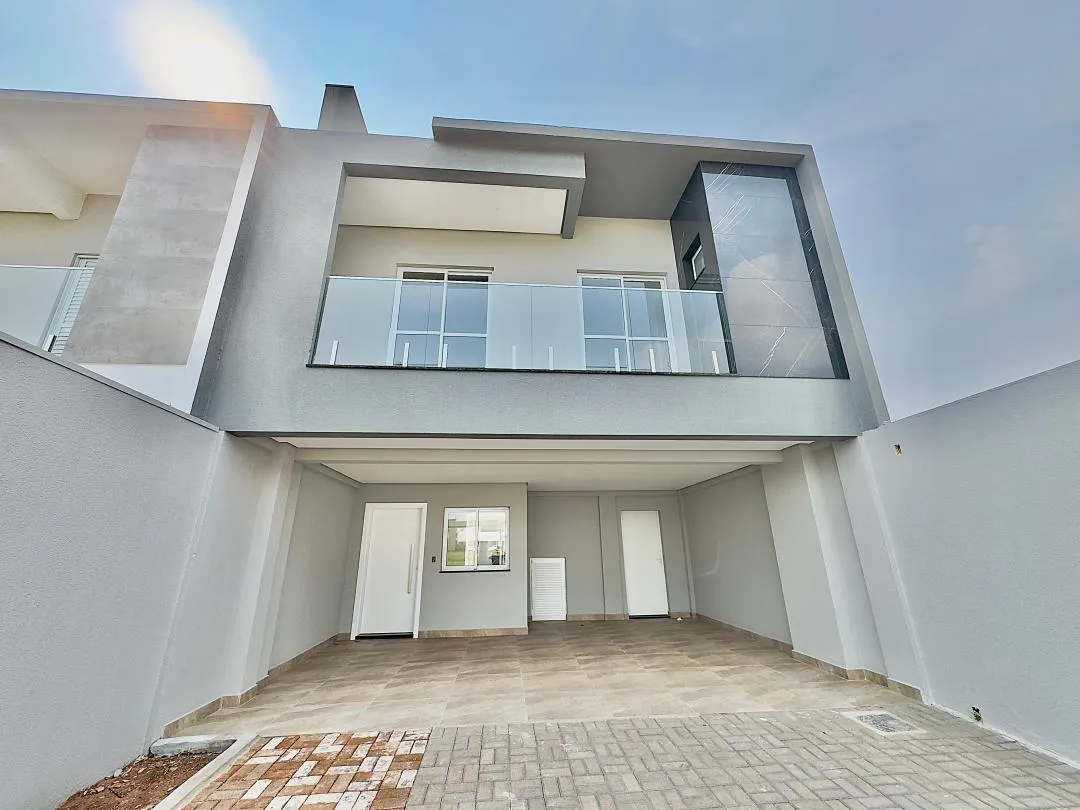 Imagem Sobrado de 248m² com Piscina em Cascavel - Recanto Tropical III - Venda