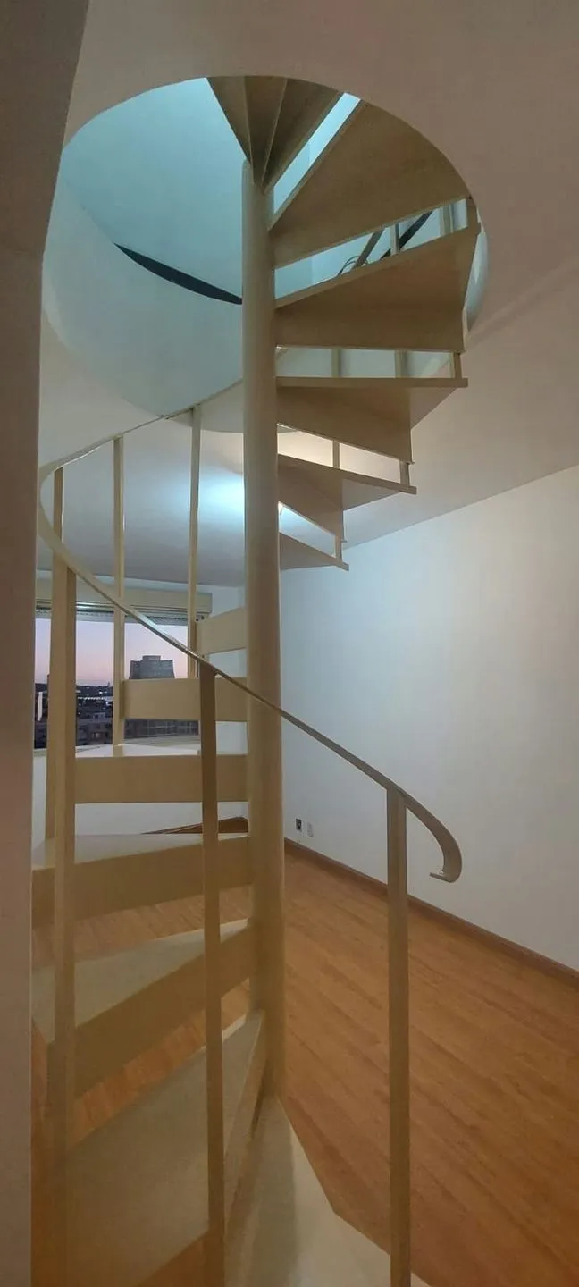 Imagem Cobertura com 2 quartos e 84m² à venda em Centro Histórico, Porto Alegre.