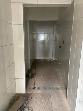 Imagem Alugo 2 Salões Comercial em Santo André. Vila Valparaiso