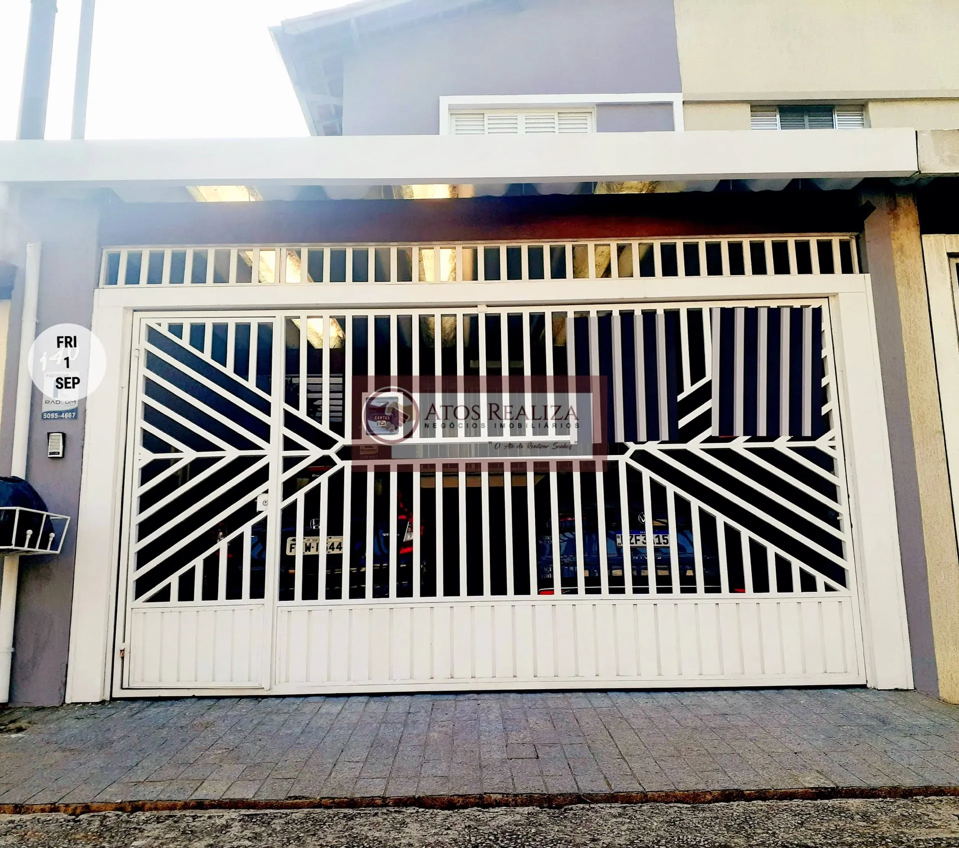 Imagem Sobrado em Interlagos com 170m², 3 dormitórios