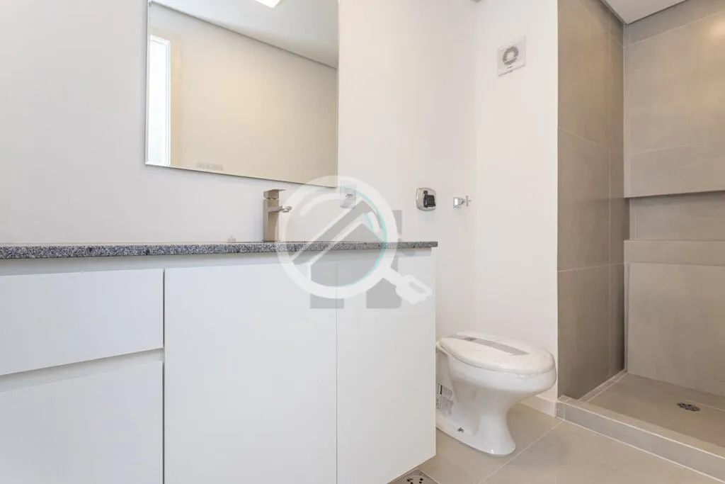 Imagem Apartamento de 1 Dormitório REFORMADO e semi mobiliado no bairro Petrópolis. Andar alto, 40,5m2 de...