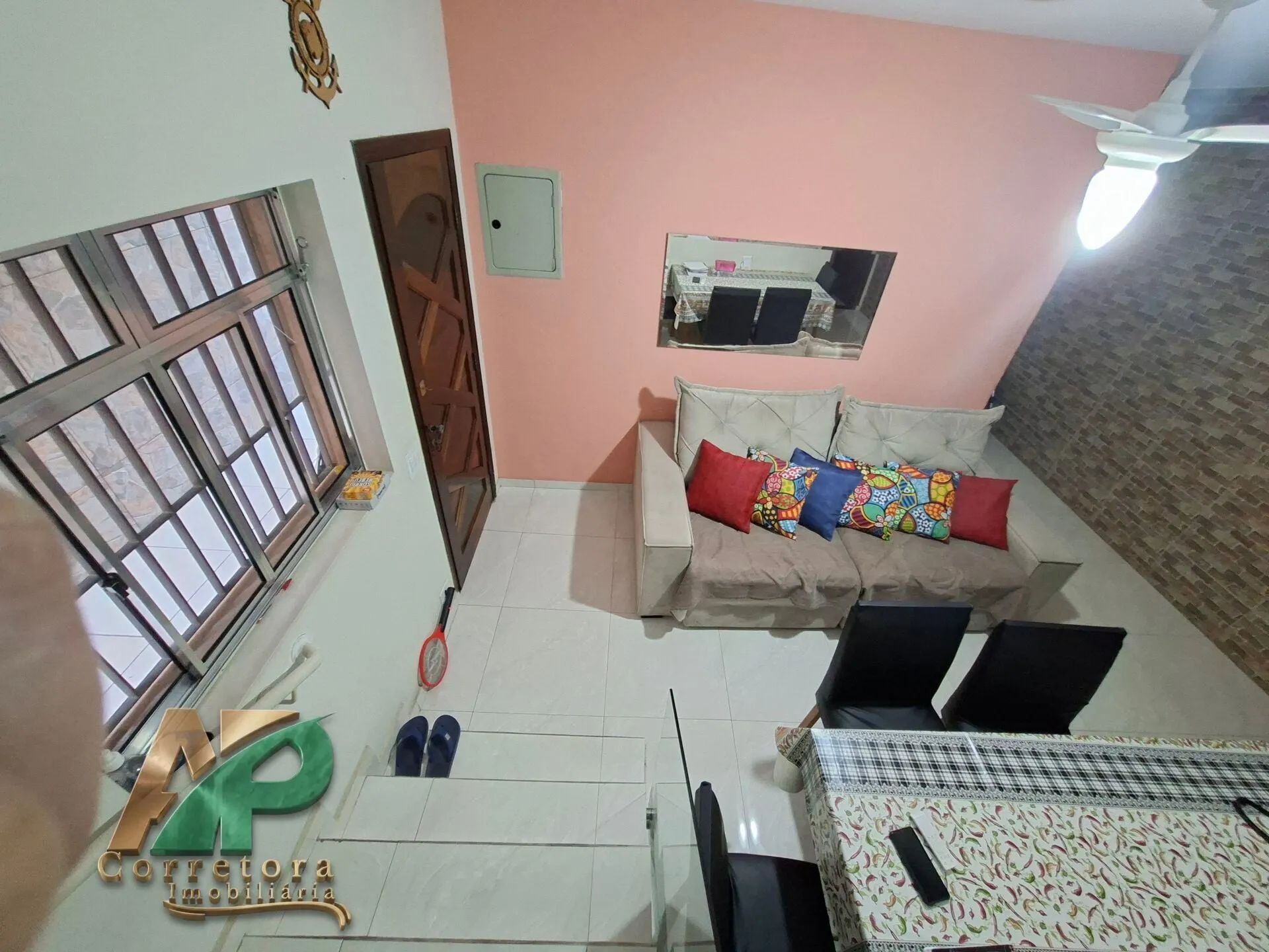 Imagem Sobrado Amplo com 208m² no Jardim Saporito Taboão da Serra