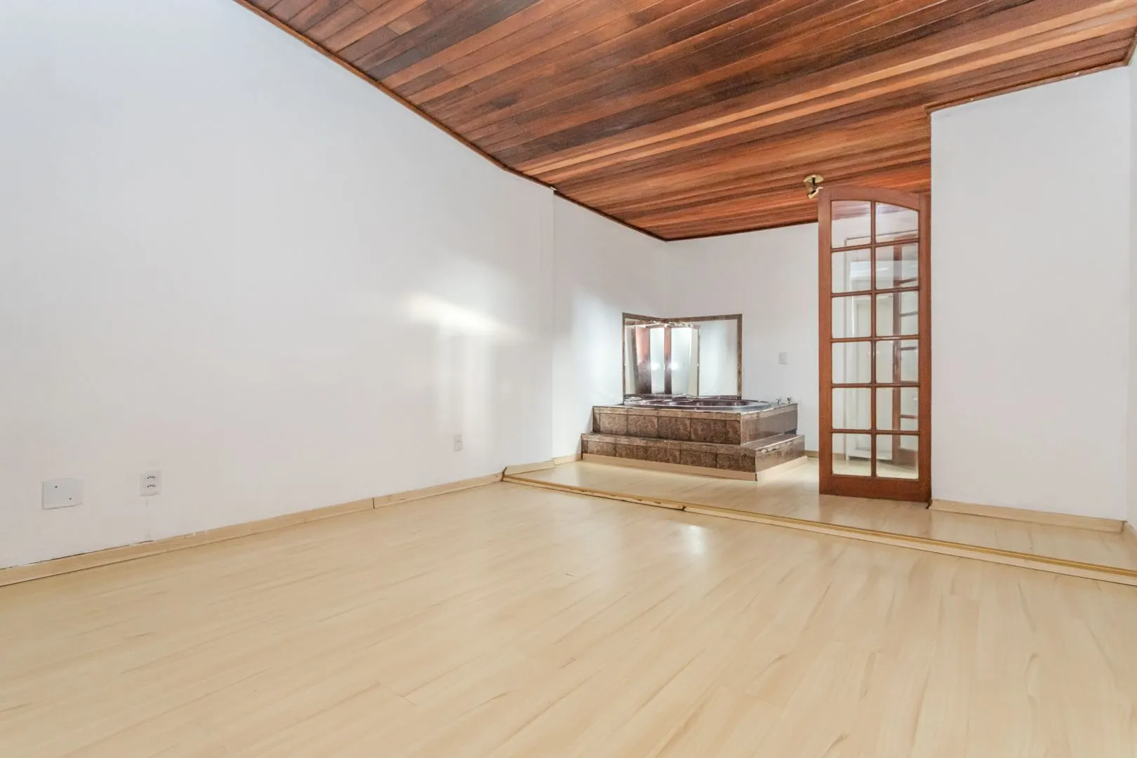 Imagem Casa em Condomínio no Jardim Ypu de 2 dormitórios e vaga DESOCUPADA
