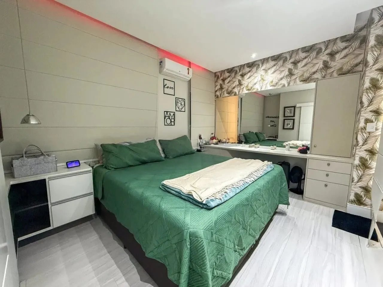 Imagem Amplo Apartamento duplex no Jardim Satélite em São José dos Campos