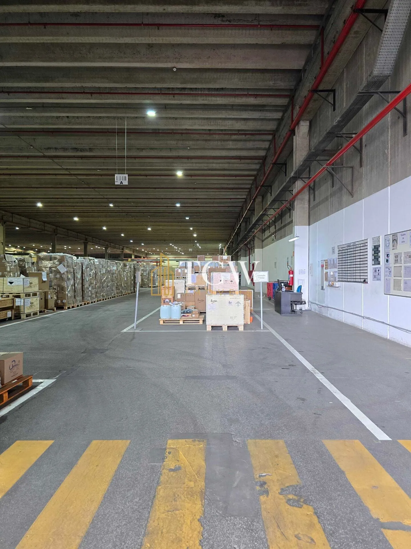 Foto do imóvel: Galpão Logístico e Industrial à venda em Água Chata | Guarulhos/SP | 24.500 m² em Água Chata