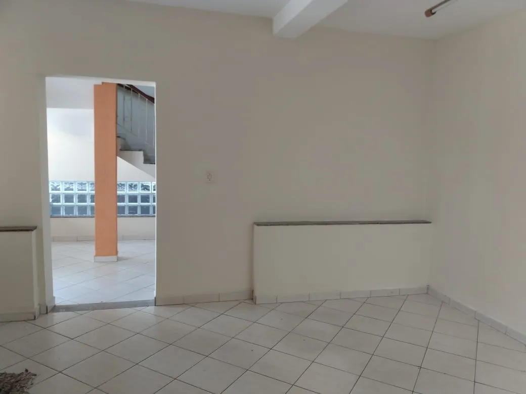 Imagem Casa para Locação 4 Quartos, 1 Suite, 2 Vagas, 120M², Centro, Pindamonhangaba - SP