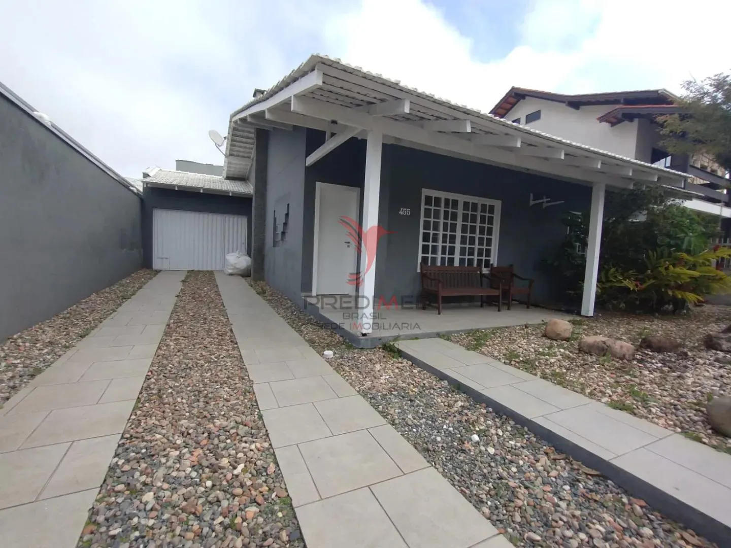 Foto do imóvel Casa em lote de 405 mts2 , área gourmet , Piscina .Praia dos Amores. Balneário Camboriú