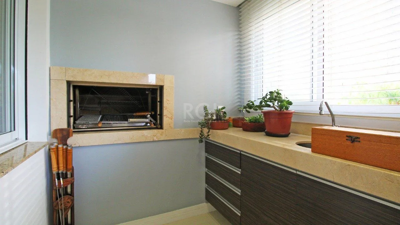 Imagem Apartamento com três (3) dormitórios, três (3) suítes sendo uma (1) suíte master e quatro (4) vagas de garagem com dois (2) depósitos próximo ao shopping Iguatemi, no Condomínio Cipriani Nuova Archit
