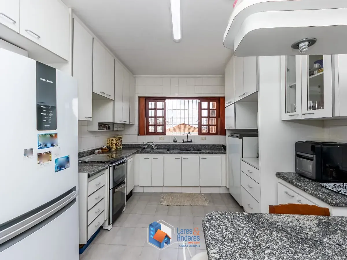 Imagem Casa para venda em Vila Marari com 3 quartos, sendo 2 suítes, 180m²