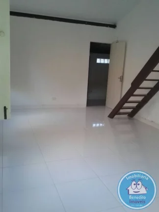 Imagem Alugo casa Térrea com 03 dormitórios em Porto Seguro