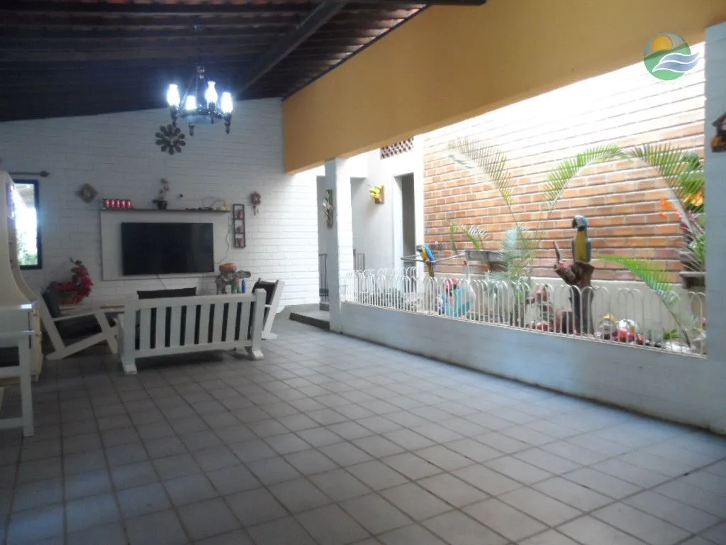 Imagem Chácara com casa de 6 quartos, 3000m2, à venda, Loteamento Santana, em Gravatá.
