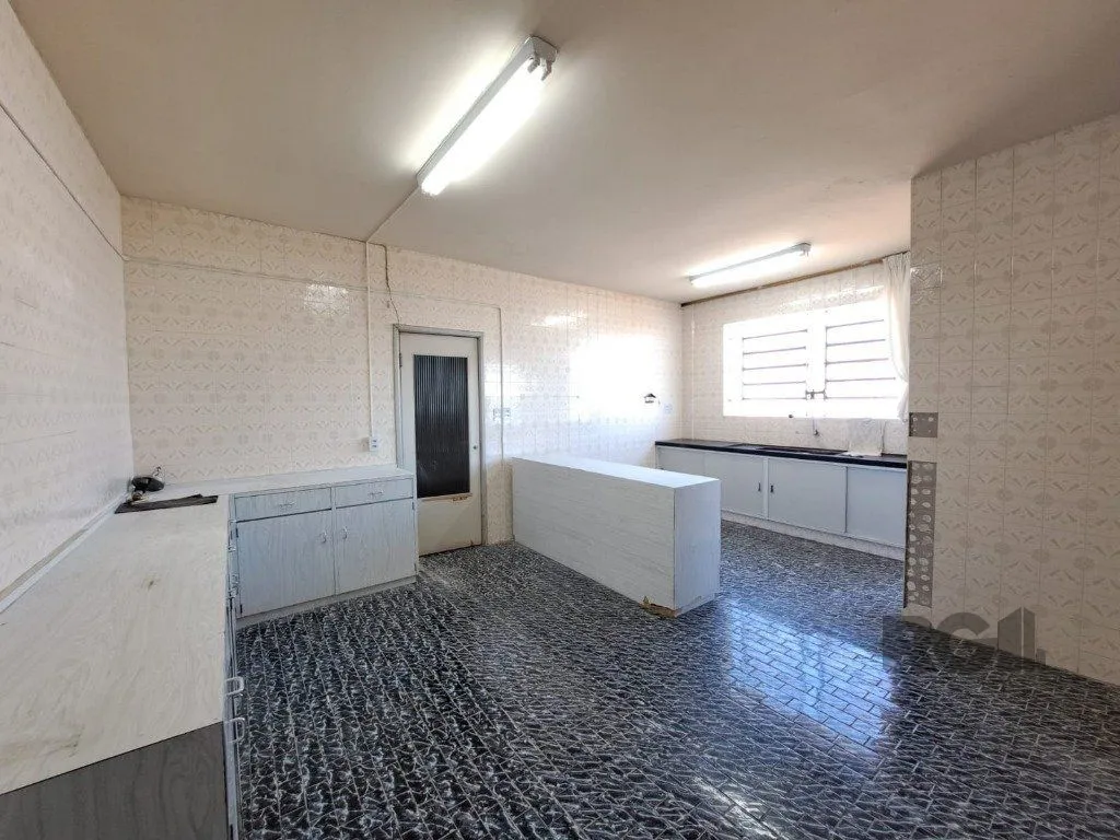 Imagem Vendo excelente cobertura com vista cinematografia, no Bairro Floresta.